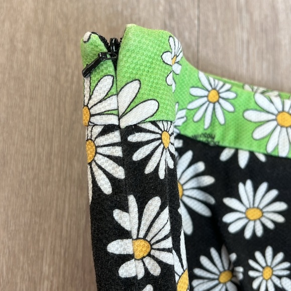 Moschino Flower Skirt - Picture 5 of 5